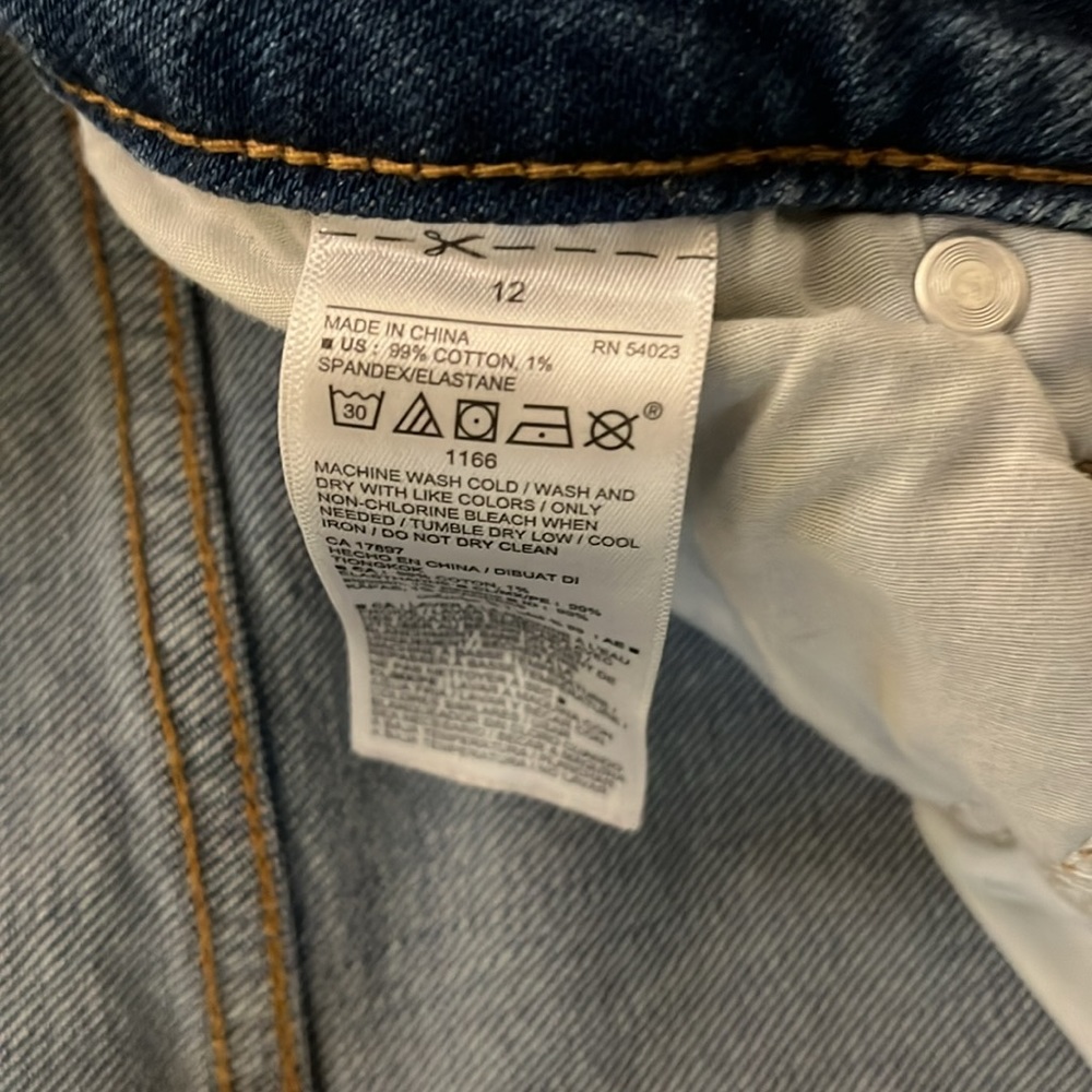 Old Navy Power Straight High Rise Jeans - Picture 4 of 4